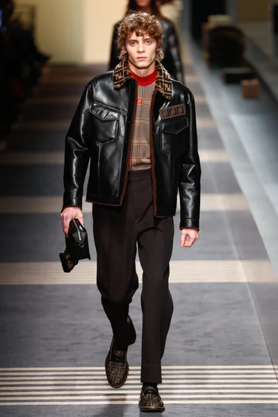 Look 1
